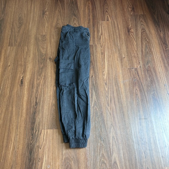 Cargo pants - Picture 4 of 5